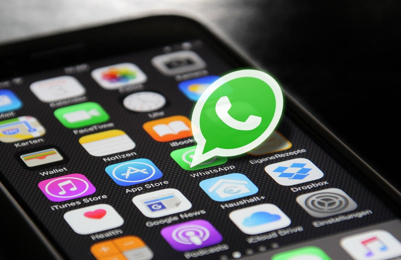 WhatsApp terá função de busca rápida de figurinhas