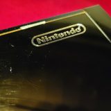 Nintendo Wii de ouro feito para a Rainha da Inglaterra está à venda por R$ 1,6 milhão