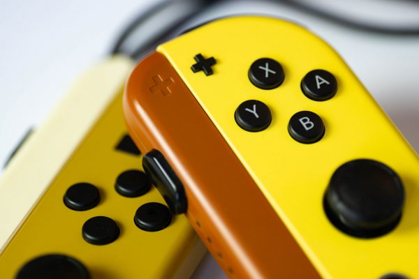 Lendário: Switch Lite terá edição especial de Pokémon