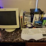 Internauta cria PC retrô de verdade para jogar no Windows 98