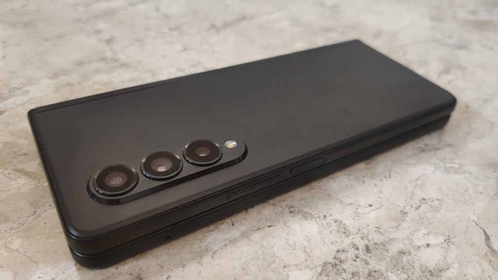 Galaxy Z Fold 3 - cameras