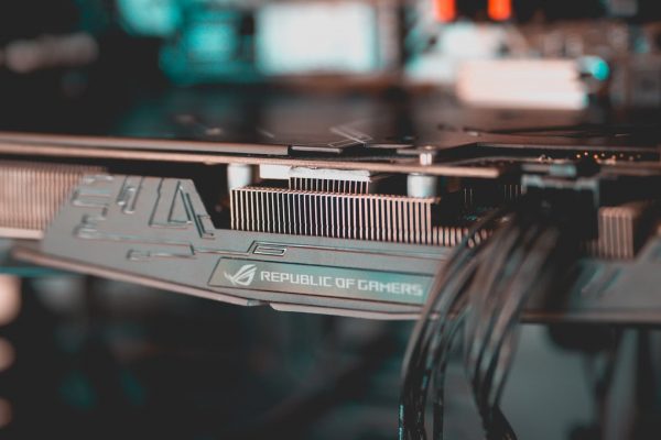 Conector de energia "next-gen" pode alimentar GPUs com até 600 W