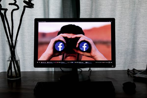 De novo? Facebook e Instagram saem do ar mais uma vez nesta sexta (8)