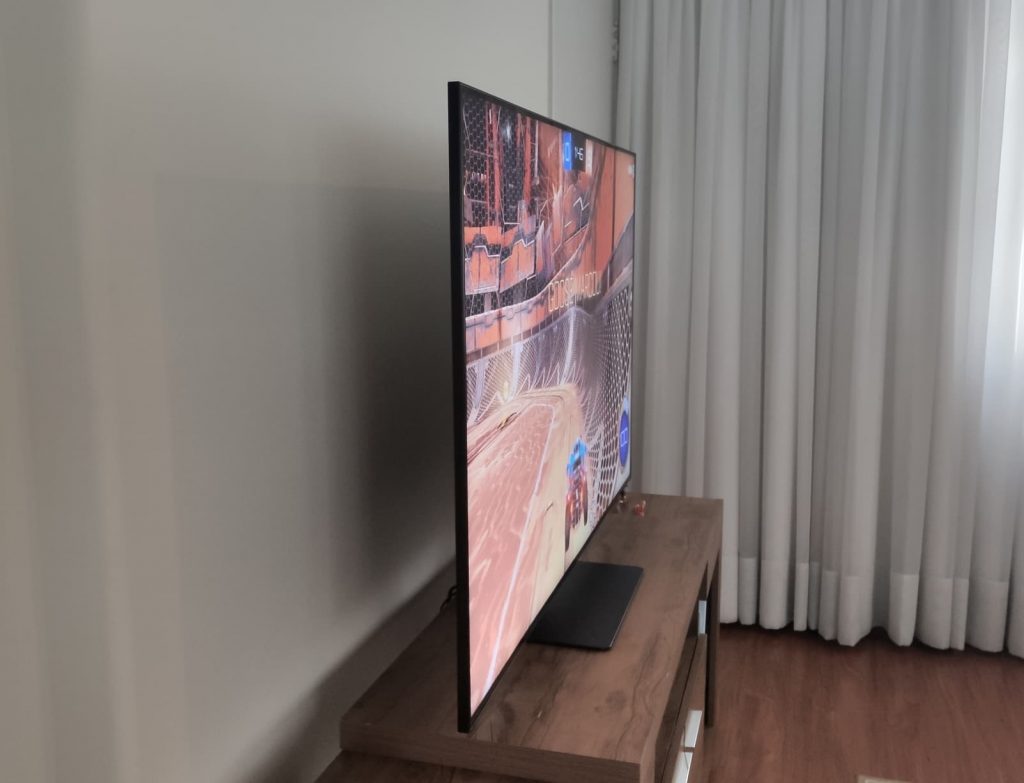 Samsung Neo QLED - Bordas infinitas e espessura minima