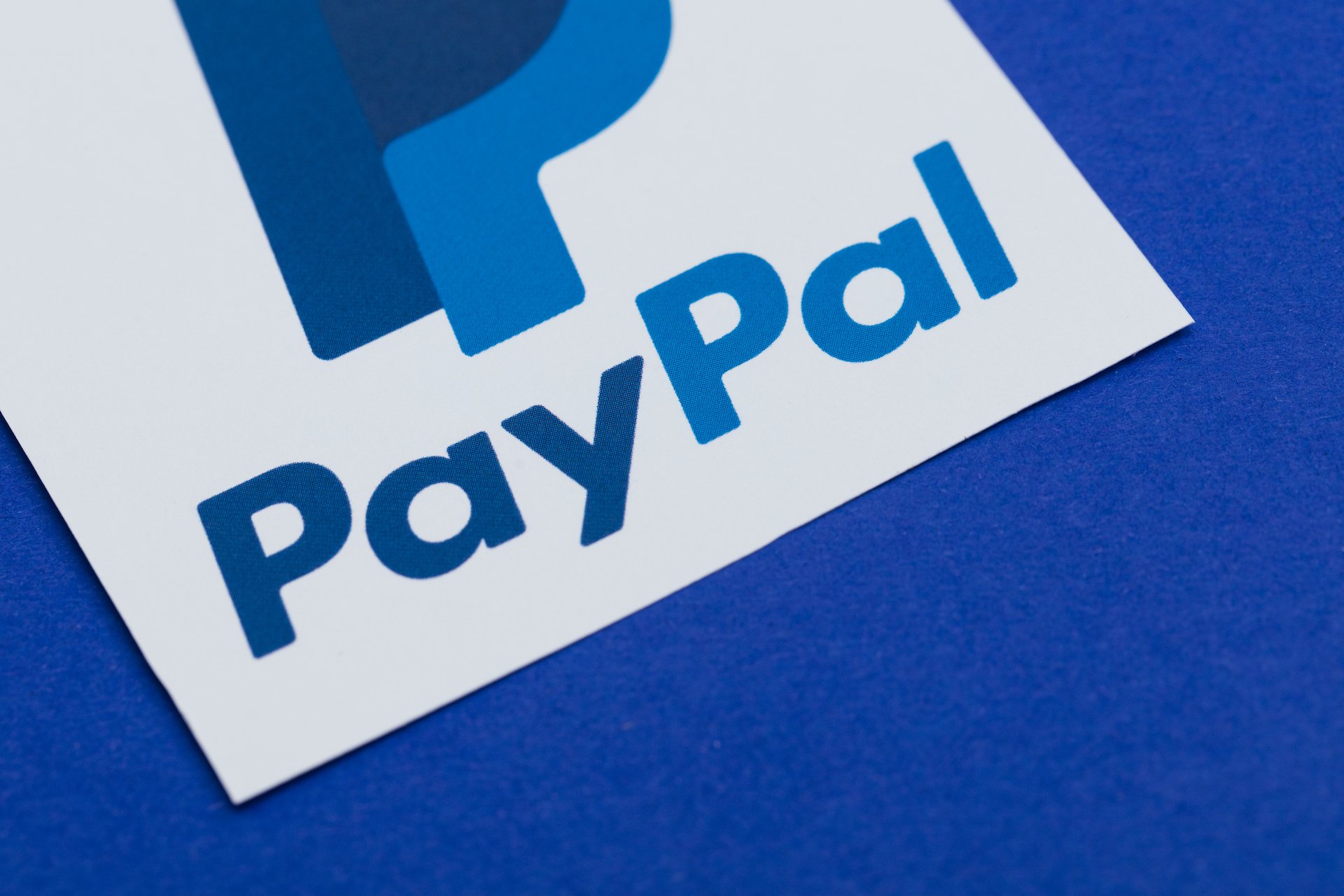 PayPal enfrenta ação coletiva por congelar contas e apreender fundos