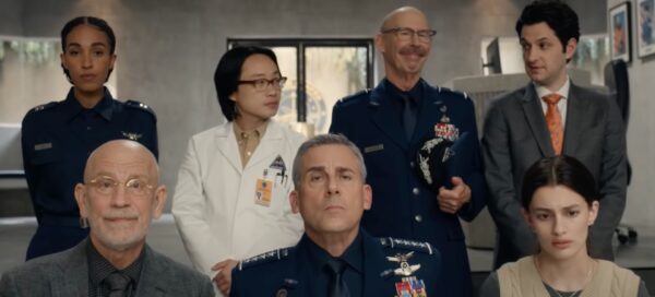 Captura de tela de uma cena da Space Force, da Netflix