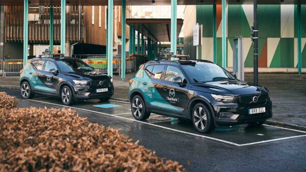 Volvo testa carregamento wireless para carros elétricos