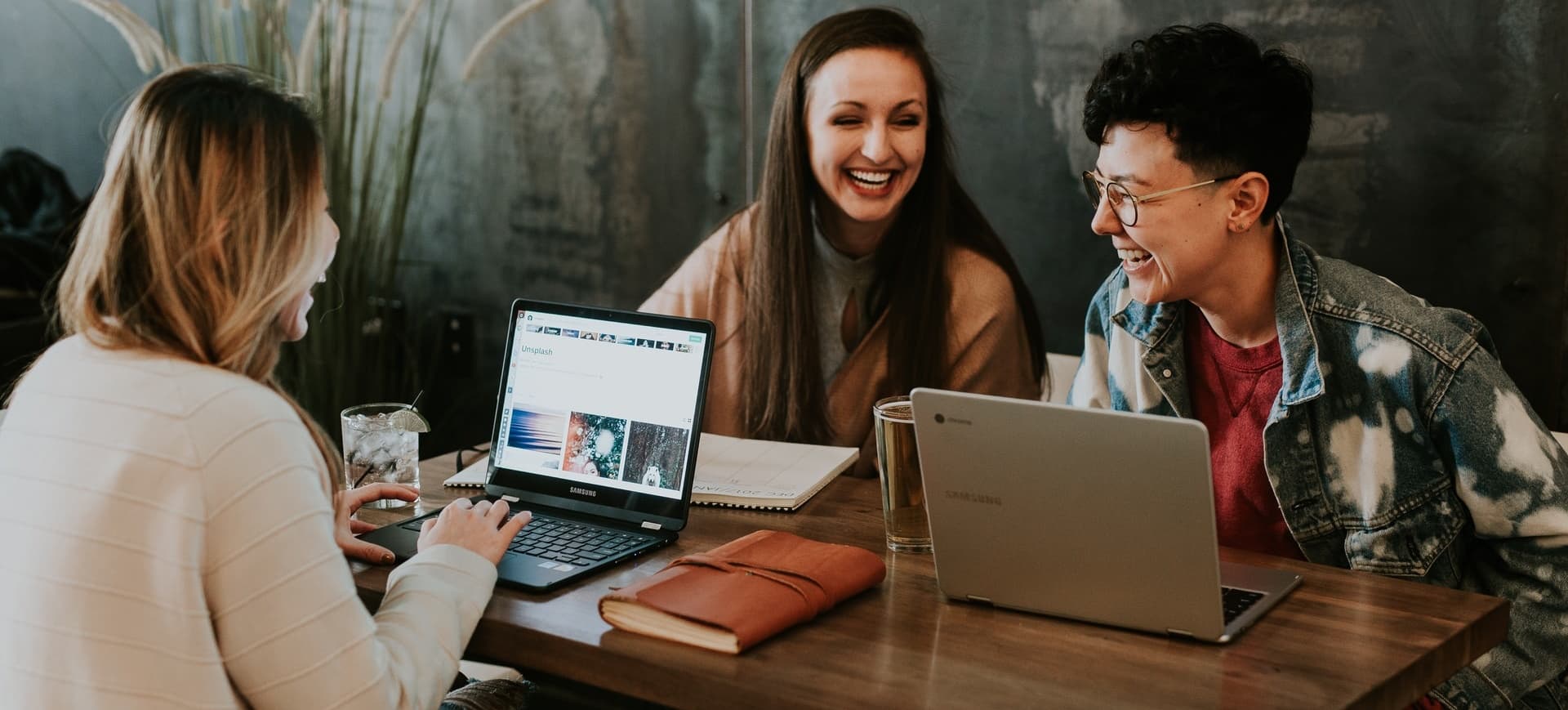 Salários no trabalho remoto e presencial