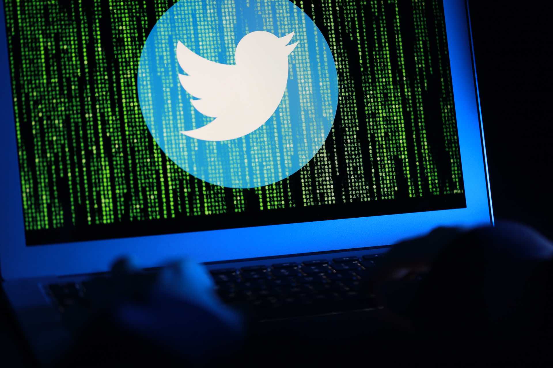 Dados de contas do Twitter são vendidos na dark web por US$ 30.000