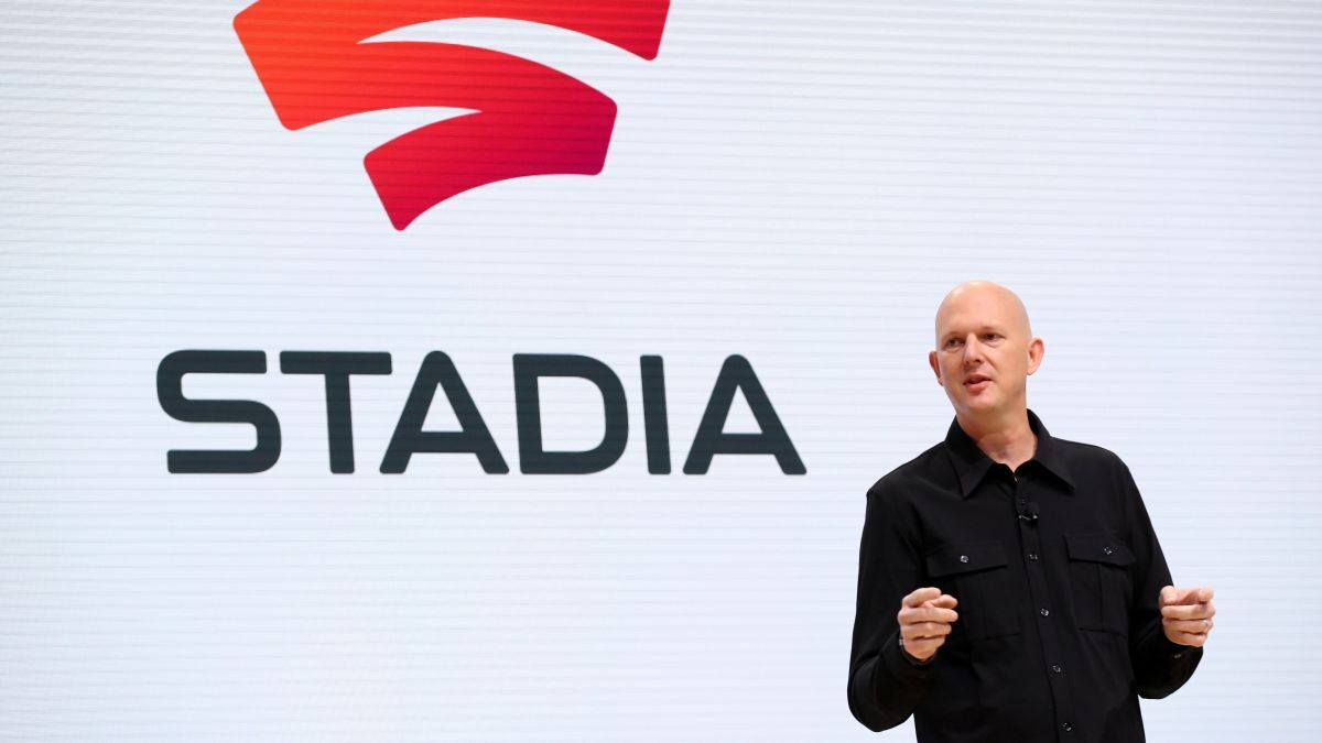 Imagem mostra Phil Harrison, executivo primário do Google Stadia, durante o lançamento da plataforma de cloud gaming do Google