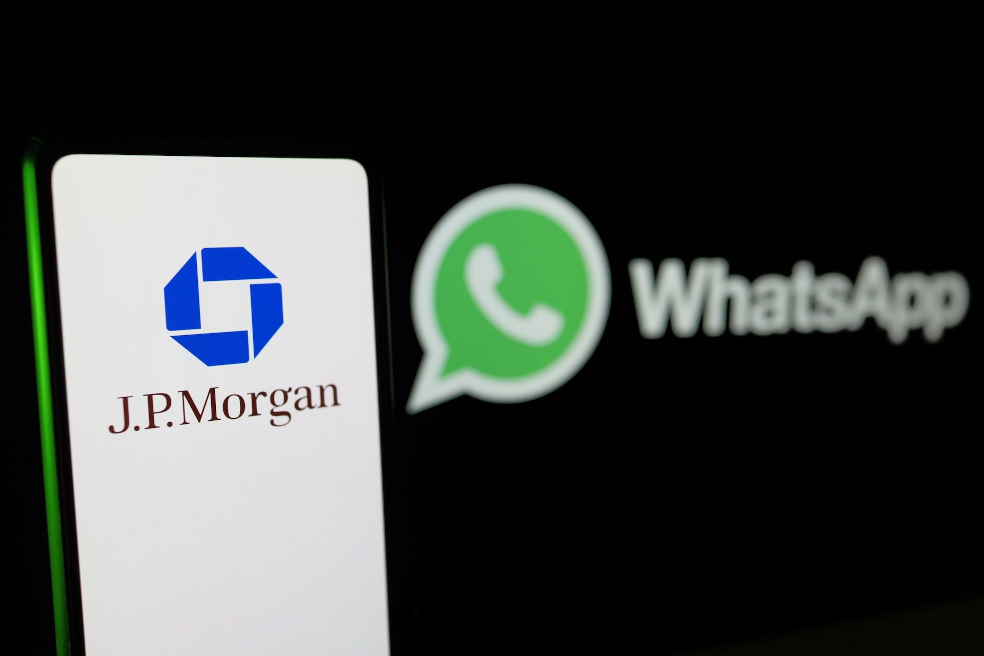 JPMorgan WhatsApp