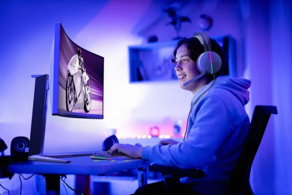 Evnia, nova linha gamer da Philips