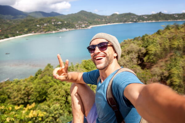 Selfie sendo tirada com celular