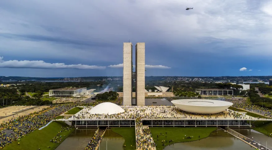 Terroristas que invadiram o Planalto roubaram HDs: ‘sabiam o que faziam’, diz governo