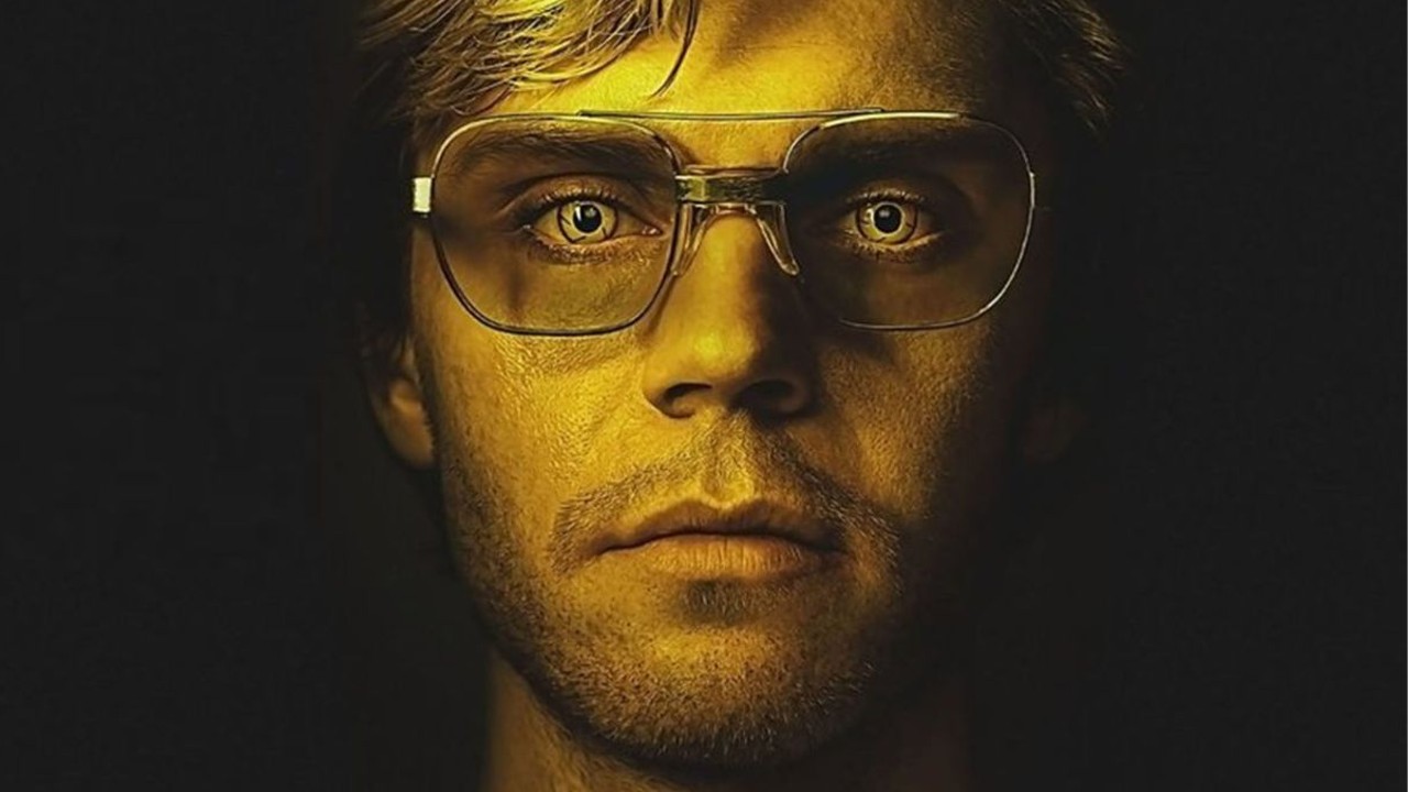 Pôster de série sobre Jeffrey Dahmer, na Netflix