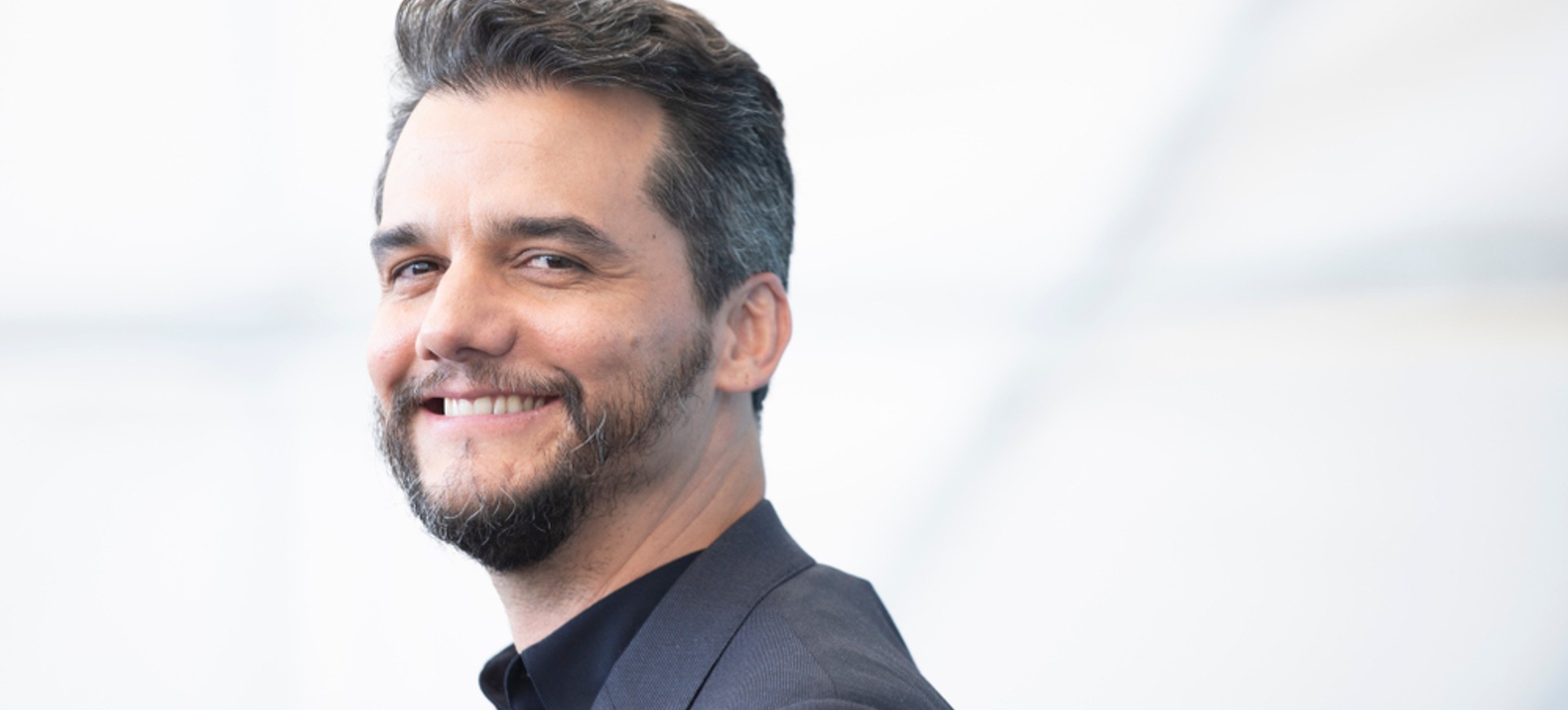 Na foto, o ator brasileiro Wagner Moura, que é um dos indicados ao Annie Awards de 2023 pela dublagem no longa de animação O Gato de Botas 2