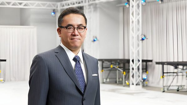 Imagem mostra o atual presidente da Square Enix, Yosuke Matsuda