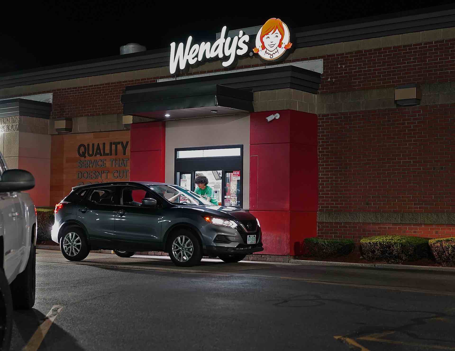 Wendy's troca atendente de drive-thru por chatbot de IA