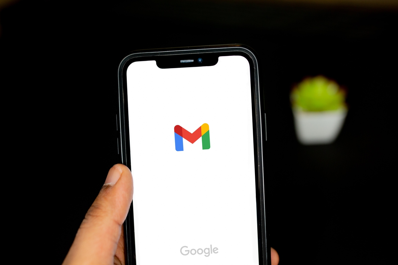 Ferramenta de IA do Gmail começa a ser liberada em dispositivos móveis