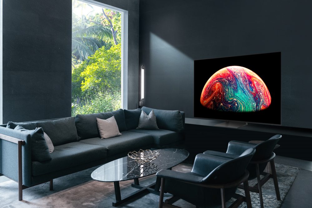 Samsung anuncia primeira Smart TV OLED 4K S90C no Brasil