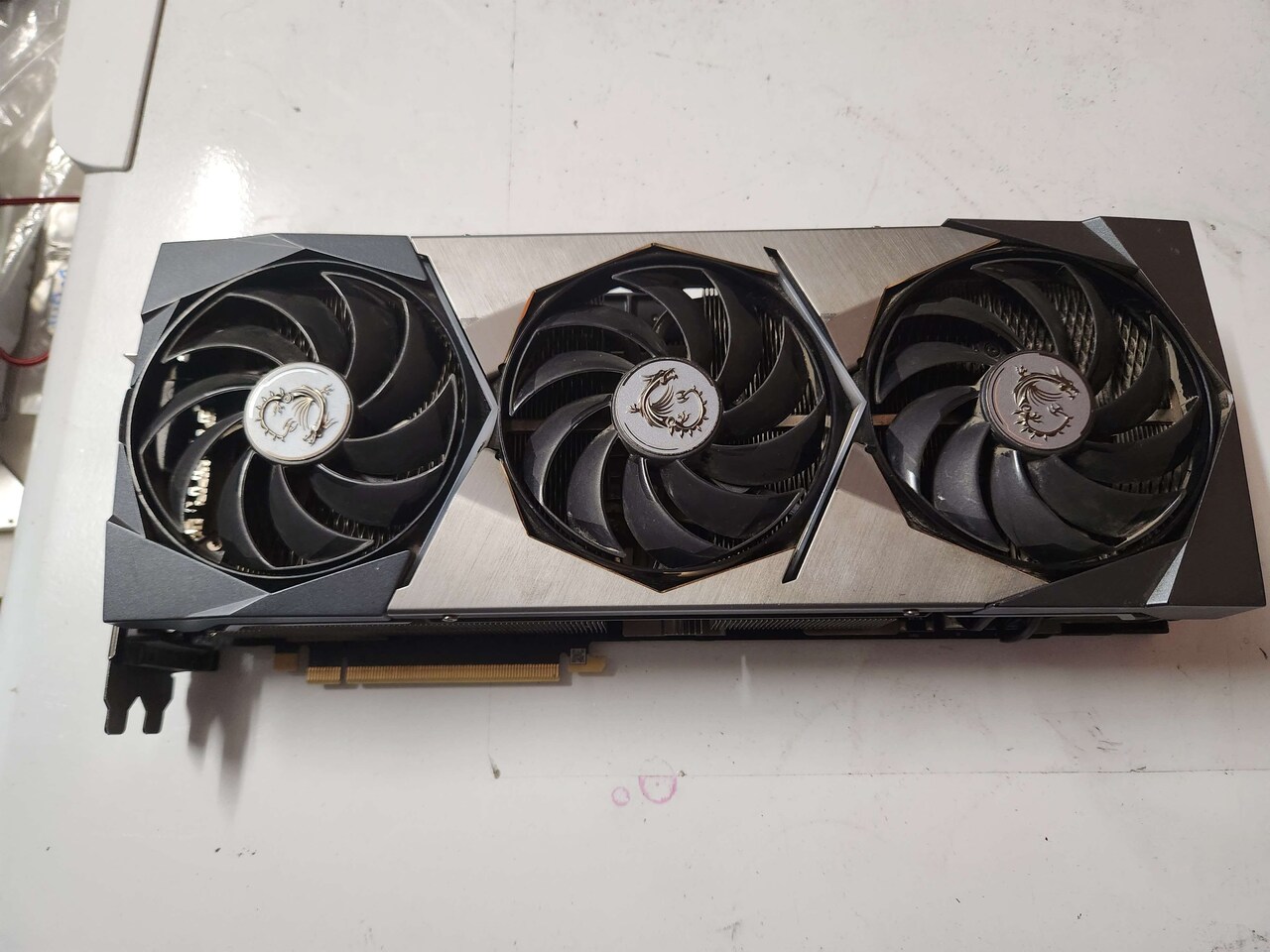 RTX 3080 Ti (20 GB) cancelada surge no mercado secundário