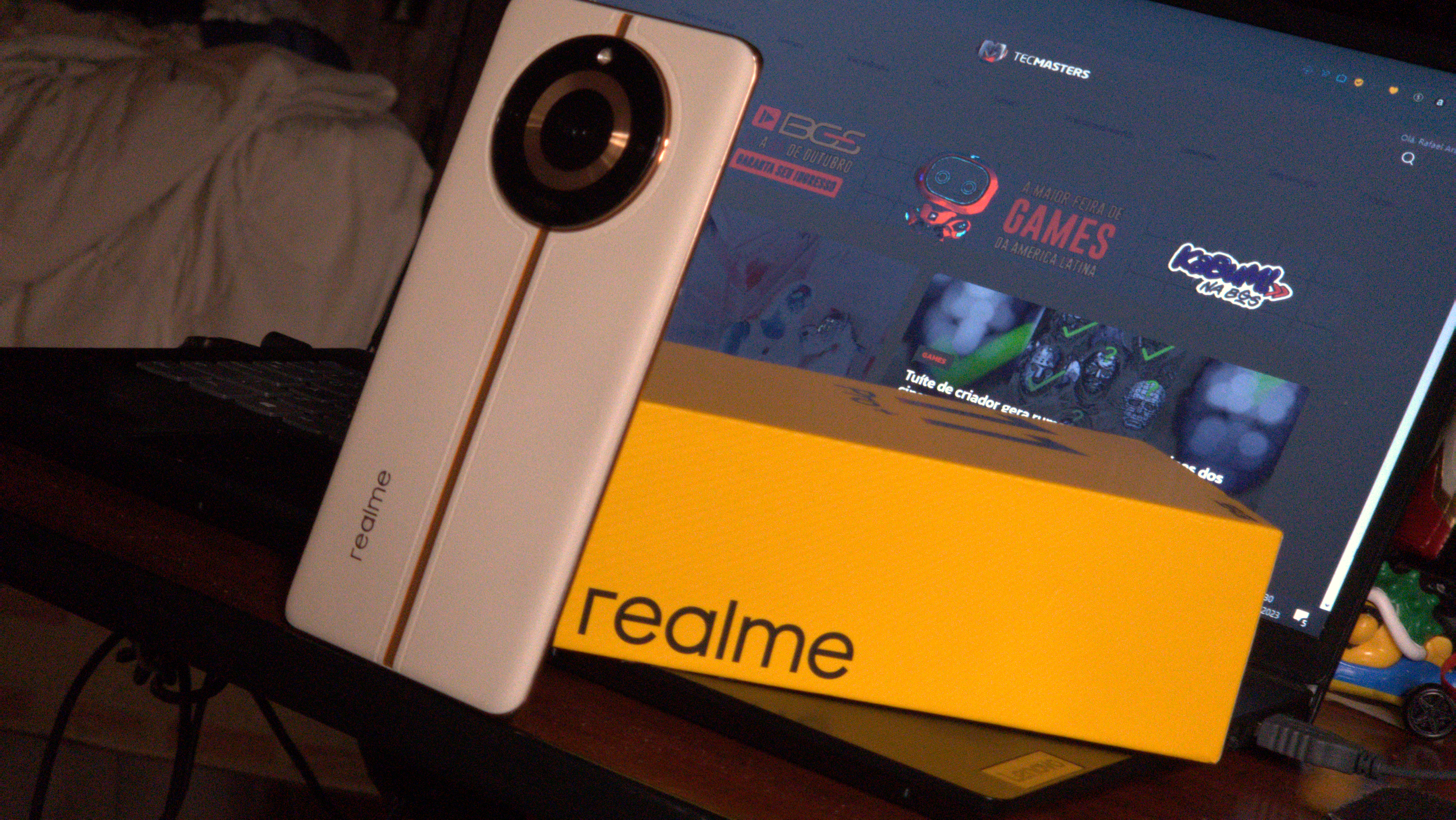 Imagem mostra o realme 11 Pro+