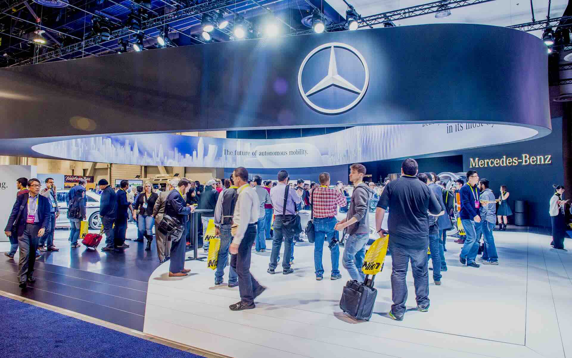 [CES 2024] Mercedes-Benz vai mostra novo assistente virtual com IA em carros da marca