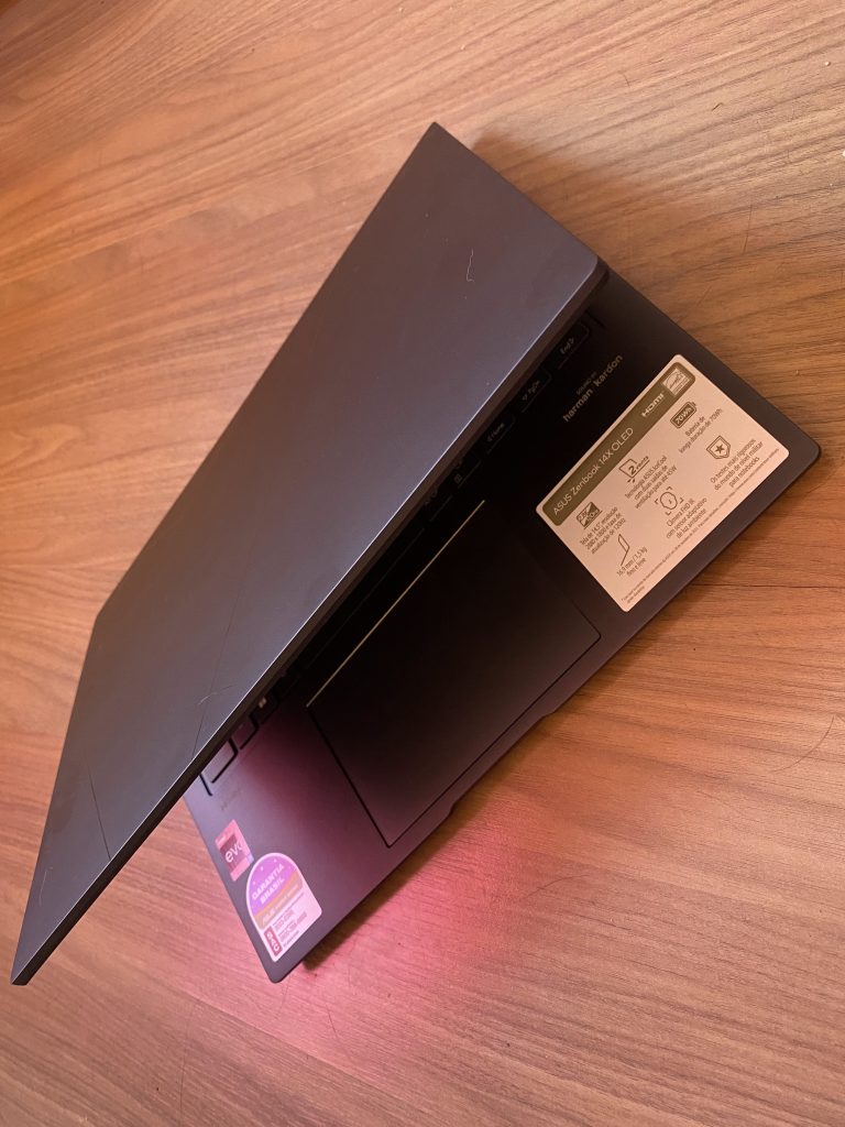 [Review] ASUS Zenbook 14X OLED impressiona em desempenho, tela e bateria