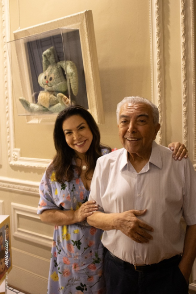 Mônica e Maurício de Sousa, filha e pai, na Casa das Rosas, onde acontece a exposição Sempre Fui Forte em comemoração aos 60 anos da protagonista da Turma da Mônica