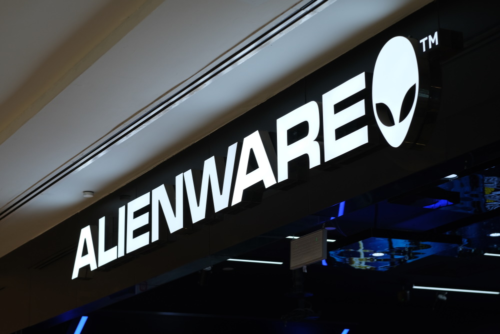 [CES 2024] Alienware M16 R2 ganha modo Stealth e será fabricado no Brasil