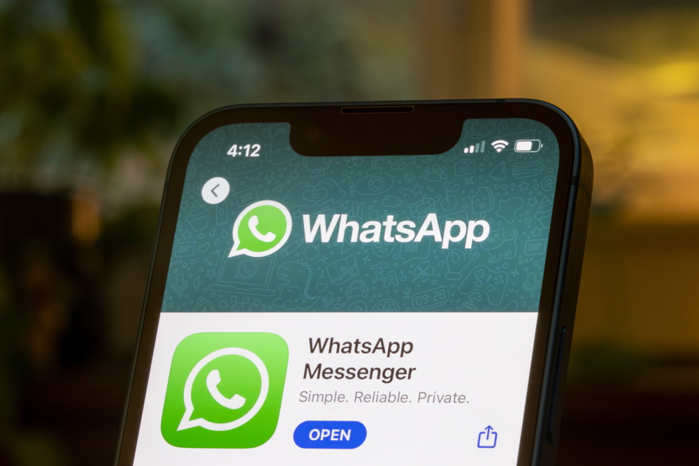 WhatsApp começa a liberar editor de figurinhas nativo